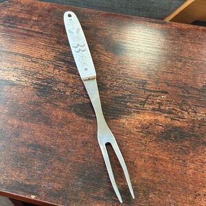 Vintage Flint Harvest Wheat Pattern Carving Fork.